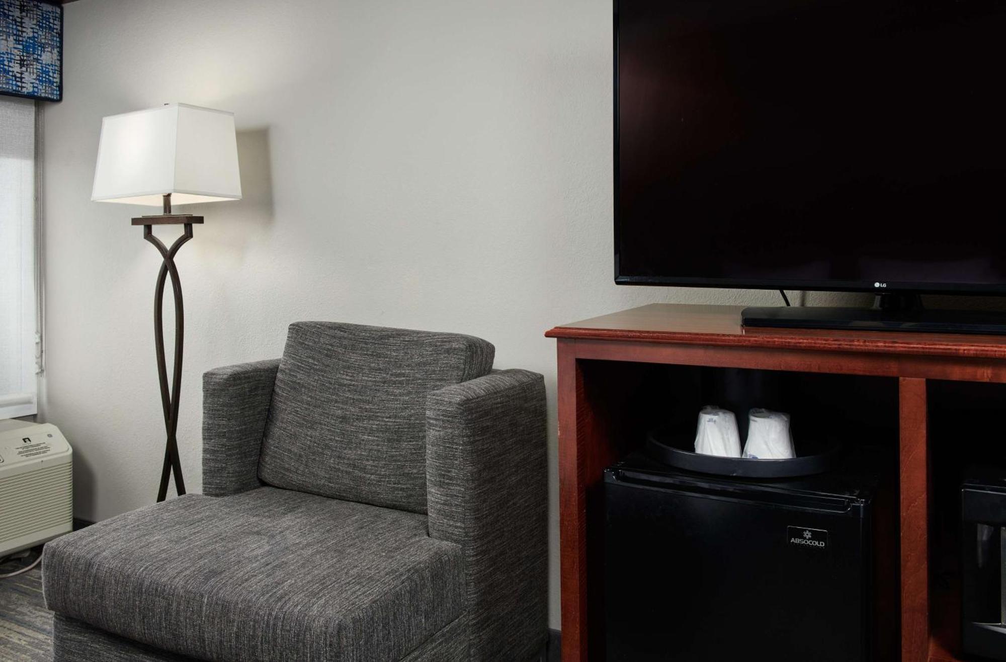 Hampton Inn Atlanta-Cumberland Mall/Cobb Galleria Area Smyrna Extérieur photo