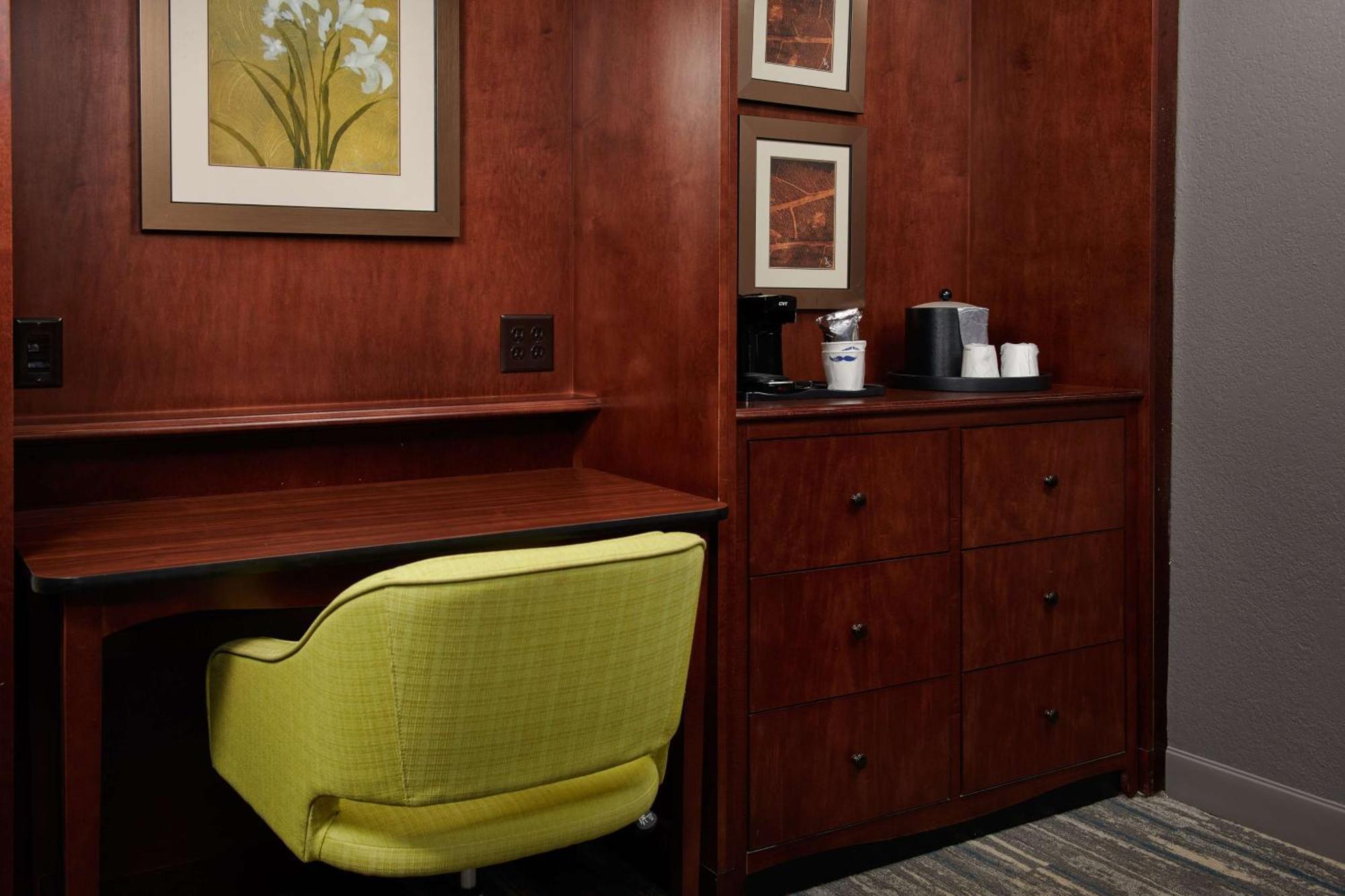 Hampton Inn Atlanta-Cumberland Mall/Cobb Galleria Area Smyrna Extérieur photo